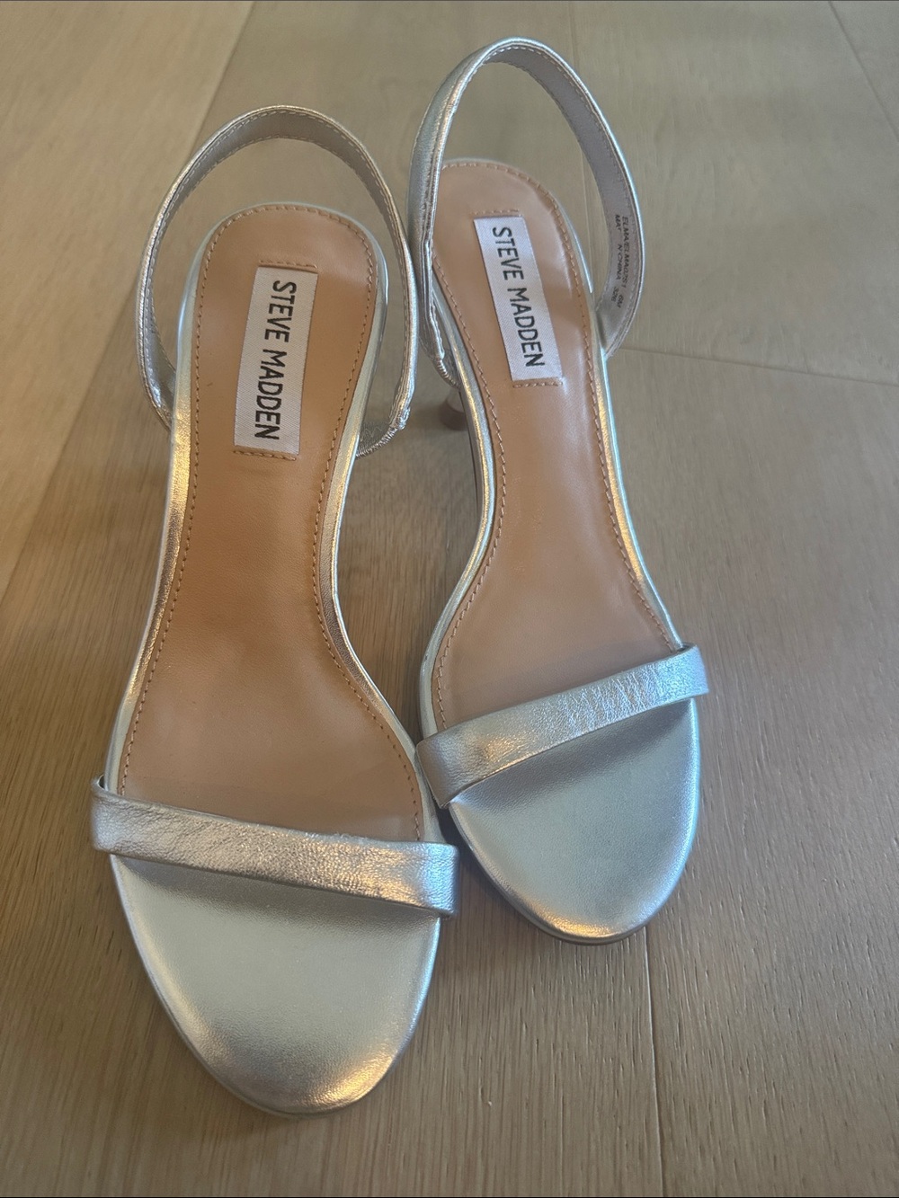 Steve Madden Silver Heels Size 6 brand new - Picture 3 of 6